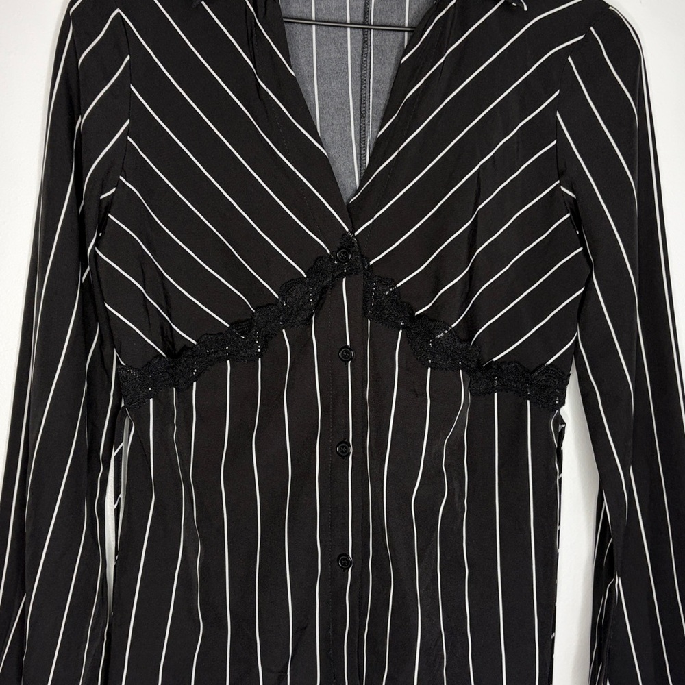 Blouse - Picture 2 of 7